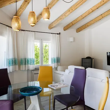 Amata Villa *